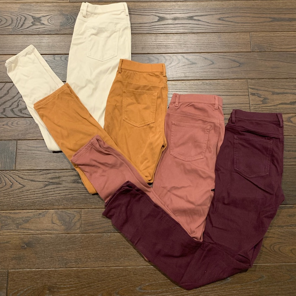 4 Pairs of Uniqlo Jeggings - Size S ; Waist 26-27 inch